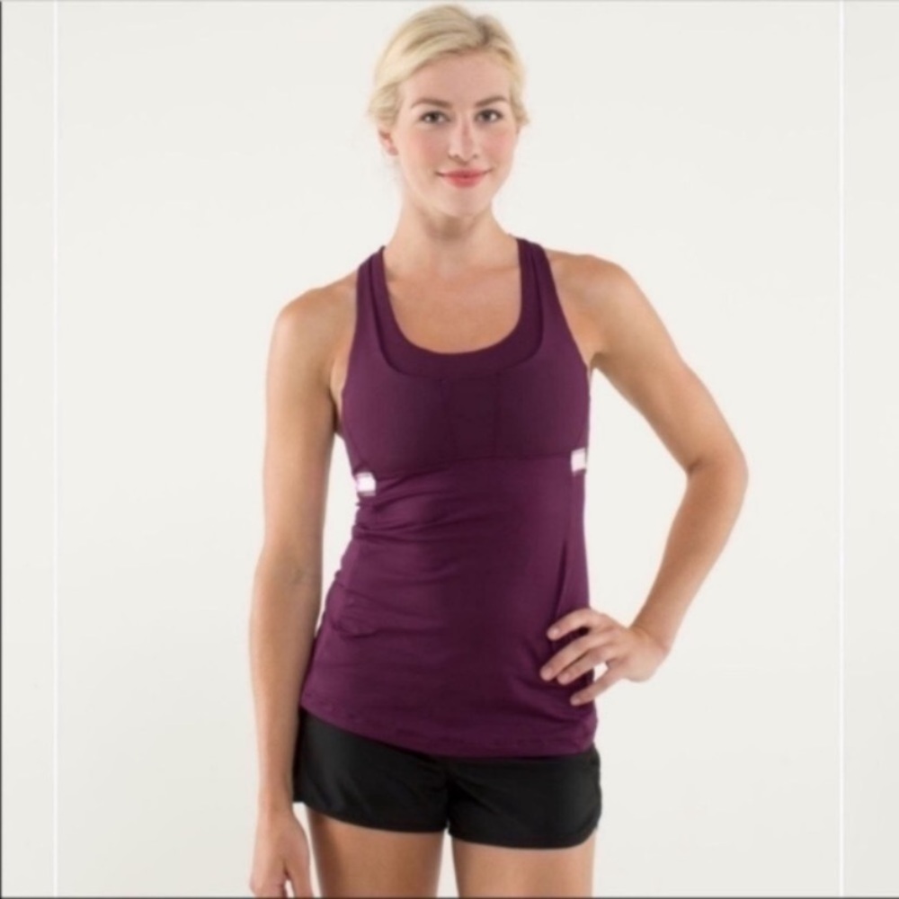 LULULEMON stuff your bra tank II in size 4